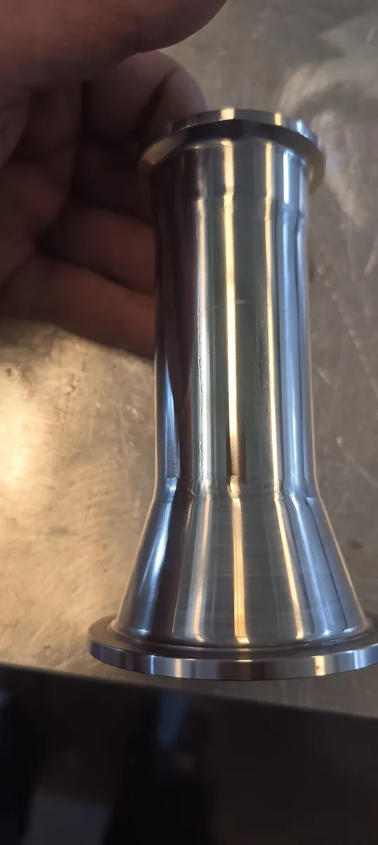 Reducció cònica d'acer inoxidable polida a mirall